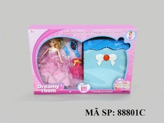 88801C HỘP BABY 1C + 2 ÁO, MẮT THỦY TINH + NHÀ TẮM PIN (KHỚP)