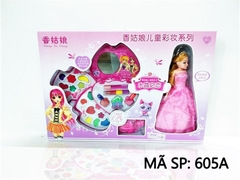 605A HỘP PHẤN TRANG ĐIỂM TIM + 1C BABY KHỚP, MẮT THỦY TINH