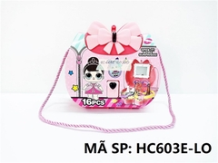 HC603E-LO HỘP VALI TÚI XÁCH TRANG ĐIỂM 16 MIẾNG BÉ L.O.L