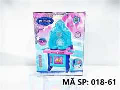 _018-61 HỘP KỆ BẾP PIN LÒ NƯỚNG LÂU ĐÀI BÔNG TUYẾT Castle Kitchen