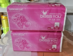 Khăn giấy lụa Bless You À La Vie 250 tờ x 2 lớp (40 gói/ thùng)