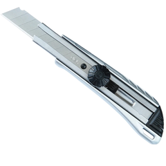 Dao rọc giấy lớn 18mm Deli 2045 màu bạc (12)