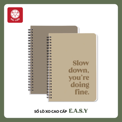 Sổ lò xo Hải Tiến Easy B5 9004 160trang 100gsm kẻ caro giấy trắng ngà (50)