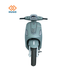Xe máy điện Hugo Elegant xanh bộ đội