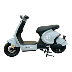 Xe máy điện Hugo S3 màu xám xi măng