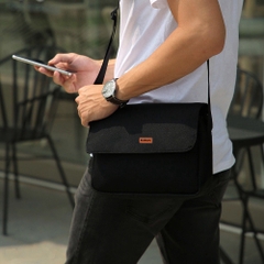 Túi đeo chéo Unisex Cross Bag Freestyle màu đen HR334 - Haras