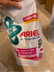 Nước giặt Ariel cửa trên hương Nước hoa 2.8l
