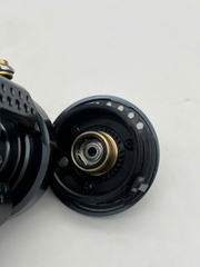 SHIMANO 24 CALCUTTA CONQUEST SHALLOW EDITION 31HG LEFT HANDLE (USED)
