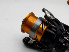 DAIWA 24 REVROS LT2000S (USED)