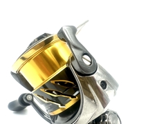 SHIMANO 20 TWIN POWER C2000S (USED)