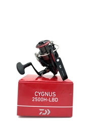 DAIWA 19 CYGNUS 2500H-LBD (USED)