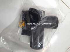 Cổ Két Nước Nissan Navara | 215174JN1A – Phụ Tùng Chính Hãng, Giá Tốt Tại Tiến An