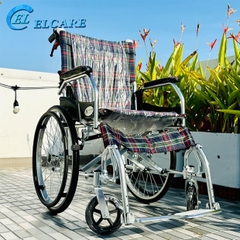 Xe lăn siêu nhẹ Lucass X63L dùng cho người già