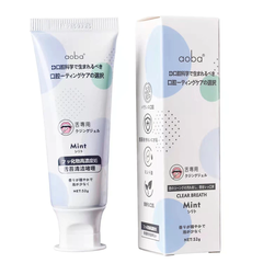 Gel vệ sinh lưỡi giúp thơm miệng và loại bỏ vi khuẩn, mảng bám gây mùi khó chịu