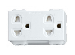 Panasonic Ổ cắm đôi có màn che và dây nối đất, cắm nhanh 16A 250V