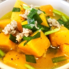 Bí Đỏ Cô Tiên/Bí đỏ dài/Bí đỏ hồ lô - Rau sạch Lâm Thao - kg
