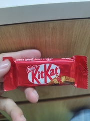 Bánh xốp phủ socola kitkat 2F  thanh nhỏ 15g - thanh 15g