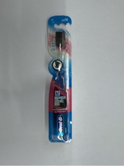Bàn chải Oral-B Cán Trong Trà Đen - Cái