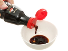 Nước tương tỏi ớt Chinsu - chai 330ml