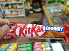 Kẹo xốp Kitkat Chunky socola sữa Nestle' - thanh 38g
