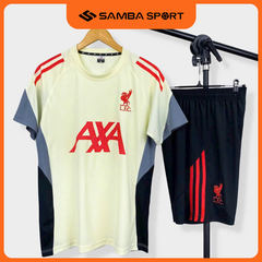Quần Áo Bóng Đá Liverpool Kem Training 2025