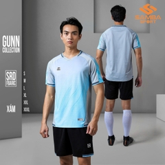 Quần áo bóng đá Riki Gunn