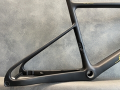 Khung xe đạp minivelo Silverock Stream 20' Thru Axle, chất liệu Carbon