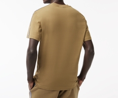 Áo Thun Lacoste Nam Viền Vai Dáng Regular TH5071-00-SIX Màu Nâu