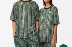 Áo Thun Lacoste x Netflix Unisex Dáng Oversize TH7328-00-291 Màu Xanh Lục
