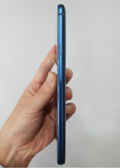 LG Q8