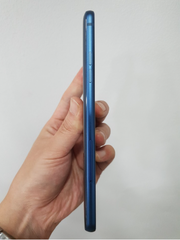 LG Q8