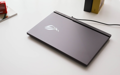 ASUS ROG Strix G17 G713RM