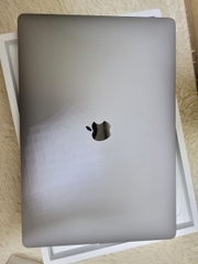 Macbook Pro 2018 15in