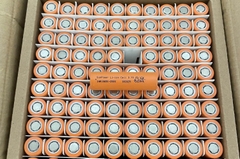 Pin Sạc 18650 Li-Ion Rechargeable Battery 3.7V 2500mAh 10C