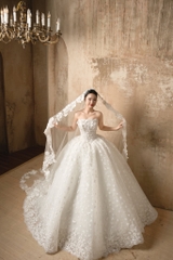 Voan Viền Ren Hoa Nổi 3D Cực Ấn Tượng UNA GOWNS