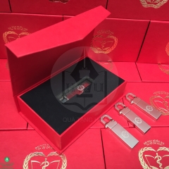 Quà Tặng USB Kim Loại Kèm Hộp Đựng – Gia Công Logo Theo Đơn Đặt Hàng