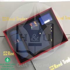 Bộ Quà Tặng Giftset 4 Sản Phẩm - Binh Nước, Sổ Tay, Bút Ký, Hộp Name card
