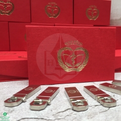 Quà Tặng USB Kim Loại Kèm Hộp Đựng – Gia Công Logo Theo Đơn Đặt Hàng
