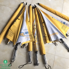 Dù Cầm Tay Cán Thẳng Khung kèo Poly In Logo – Giải Pháp Quảng Bá Thương Hiệu Hiệu Quả