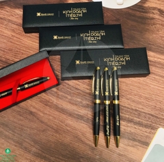 Gia Công Logo Lên Bút Kim Loại Và Hộp Đựng  – Quà Tặng Doanh Nghiệp Đẳng Cấp