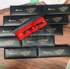 Gia Công Logo Lên Bút Kim Loại Và Hộp Đựng  – Quà Tặng Doanh Nghiệp Đẳng Cấp