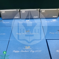 Quà Tặng 20/11 Pin Sạc Dự Phòng Energizer UE10046GY Khắc Logo Kèm Hộp