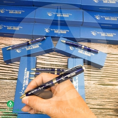 Quà Tặng Thầy Cô, Bút Ký Khắc Tên Kèm Hộp Giấy Sang Trong - khách hàng Sun&mon