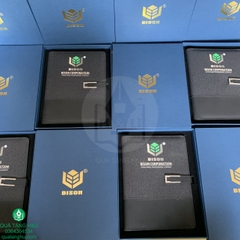 Sổ Tay Bìa Còng Da Pu In Logo - Quà Tặng Doanh Nghiệp Sang Trọng Từ Nhà H&U