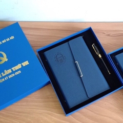 GIftset Sổ Tay Bìa Còng Và Bút Ký Kim Loại Màu Xanh Dương