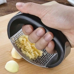 Dụng Cụ Dập Hành Tỏi Đa Năng