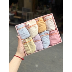 Set 8 Quần Lót Freesize Kèm Túi Đựng