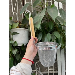 Vợt Nhúng Mì Bún Phở Vá Vớt Inox Có Tay Cầm Dùng Đễ Trụng Bún Mì Lẩu Có Tay Cầm Bằng Gỗ Có Móc Treo Inox