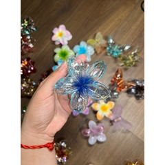 Kẹp Tóc Hoa Sứ 8cm Kẹp Tóc Càng Cua Kẹp Tóc Đi Biển Nhiều Màu Sắc Rực Rỡ Dành Cho Bạn Gái