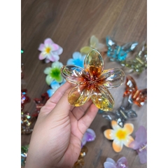Kẹp Tóc Hoa Sứ 8cm Kẹp Tóc Càng Cua Kẹp Tóc Đi Biển Nhiều Màu Sắc Rực Rỡ Dành Cho Bạn Gái